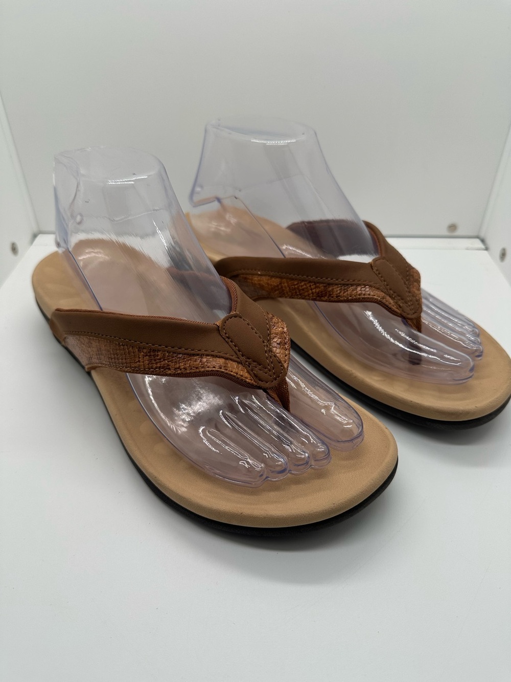 MEGNYA Orthopedic Flip Flop Sandals Size 7